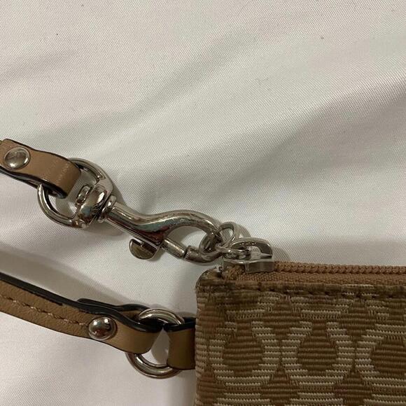 Coach Wristlet - Picture 3 of 6